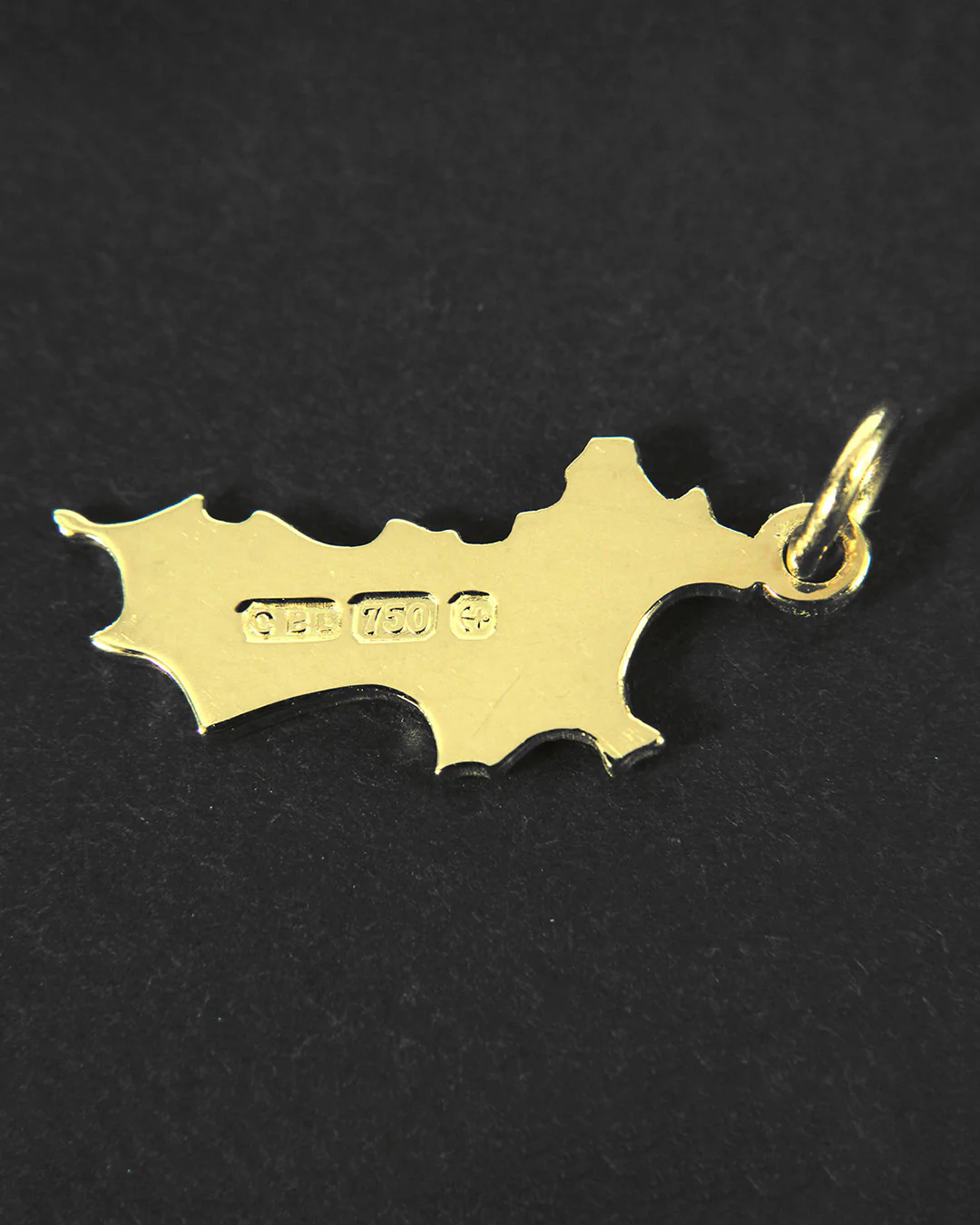 18K Gold Mini Mustique Island Pendant - Image 4
