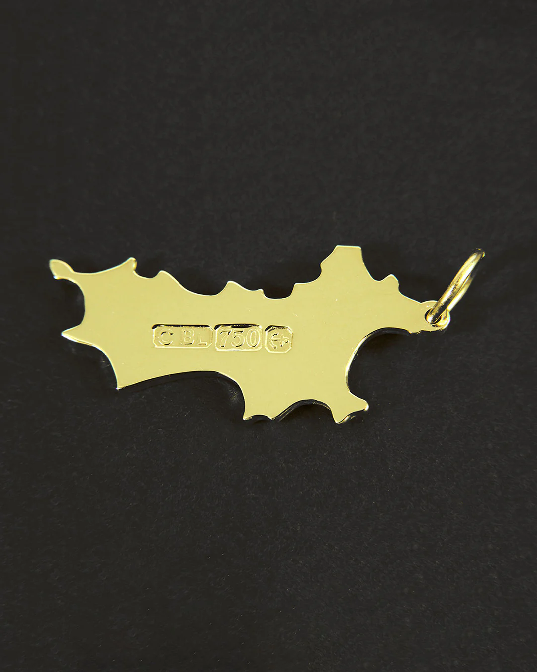 18K Gold Mustique Island Pendant - Image 6