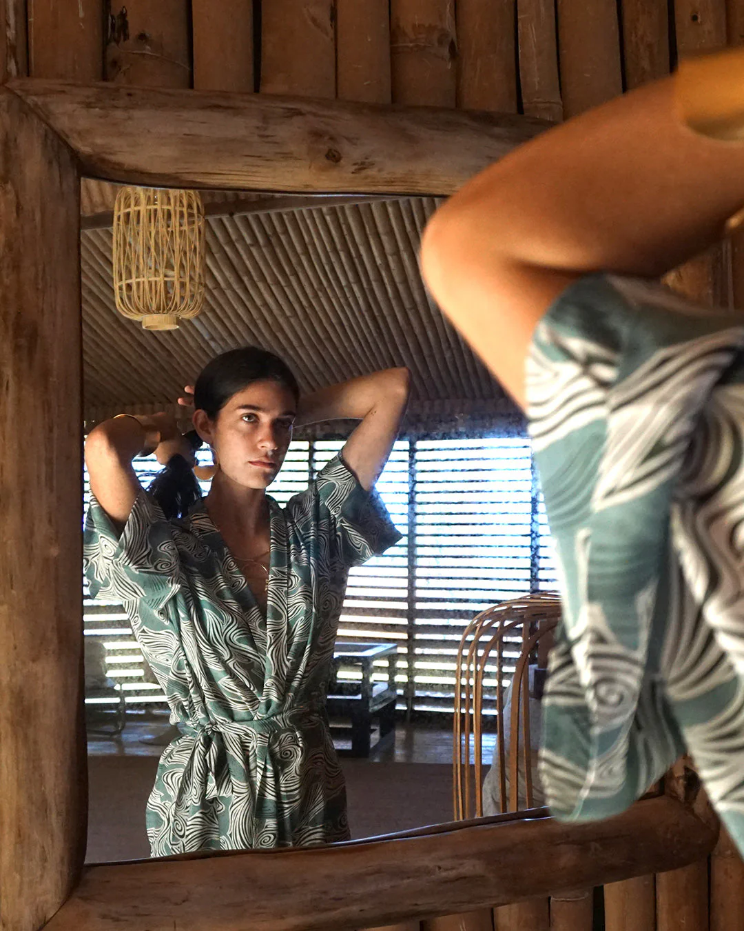 Silk Bed-to-Beach Robe WHALE - Image 5