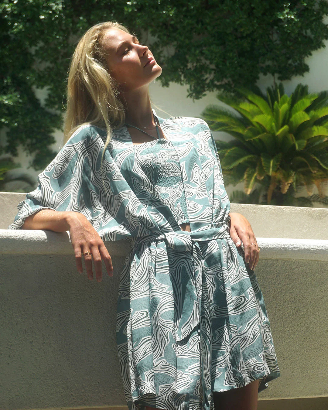 Silk Bed-to-Beach Robe WHALE - Image 7
