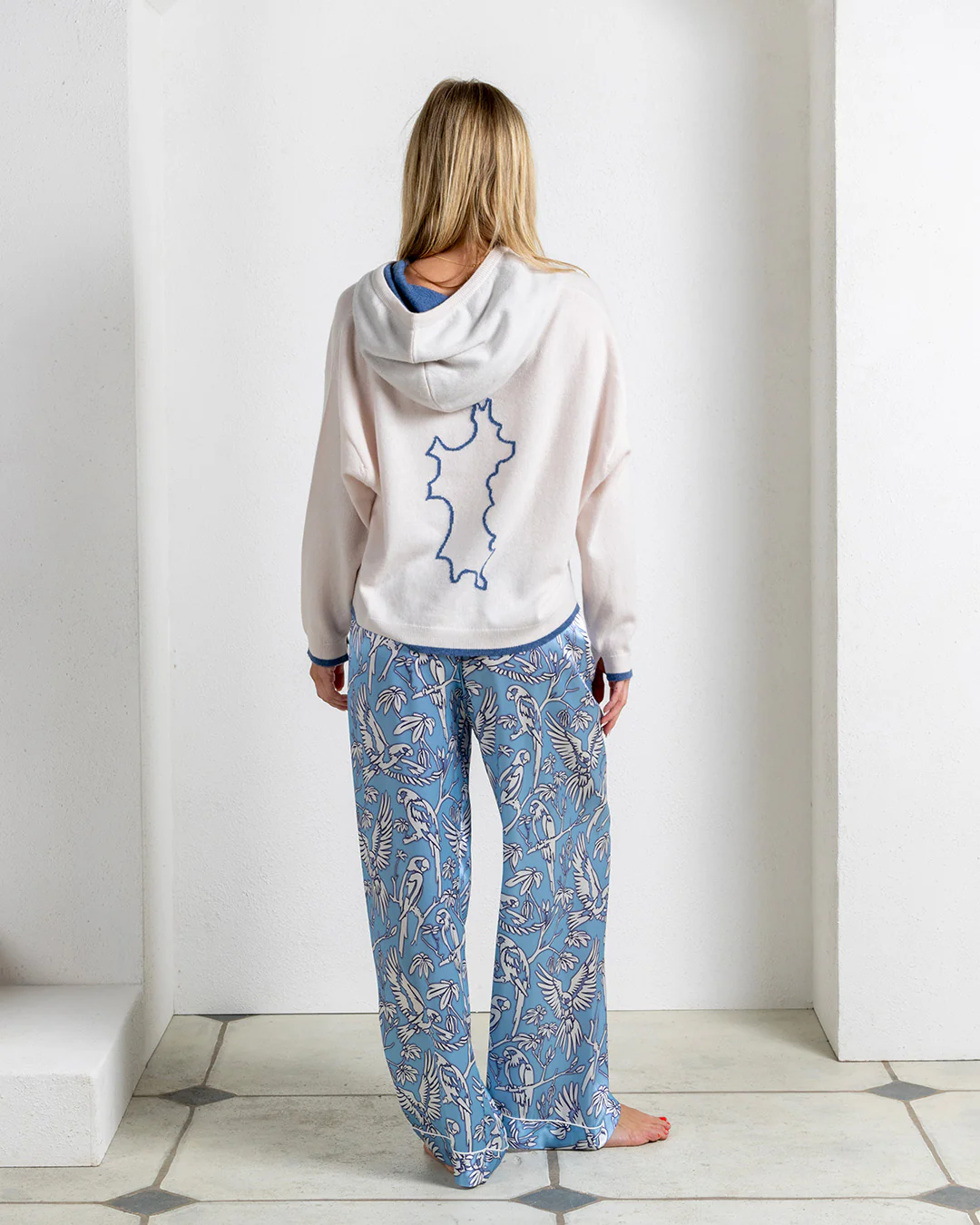 Cashmere Hoodie MUSTIQUE ISLAND - Image 6