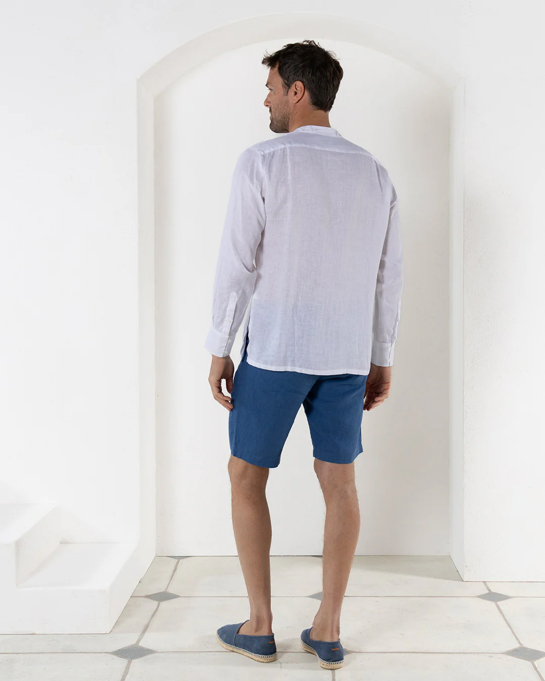 Linen Collarless Shirt - Image 10