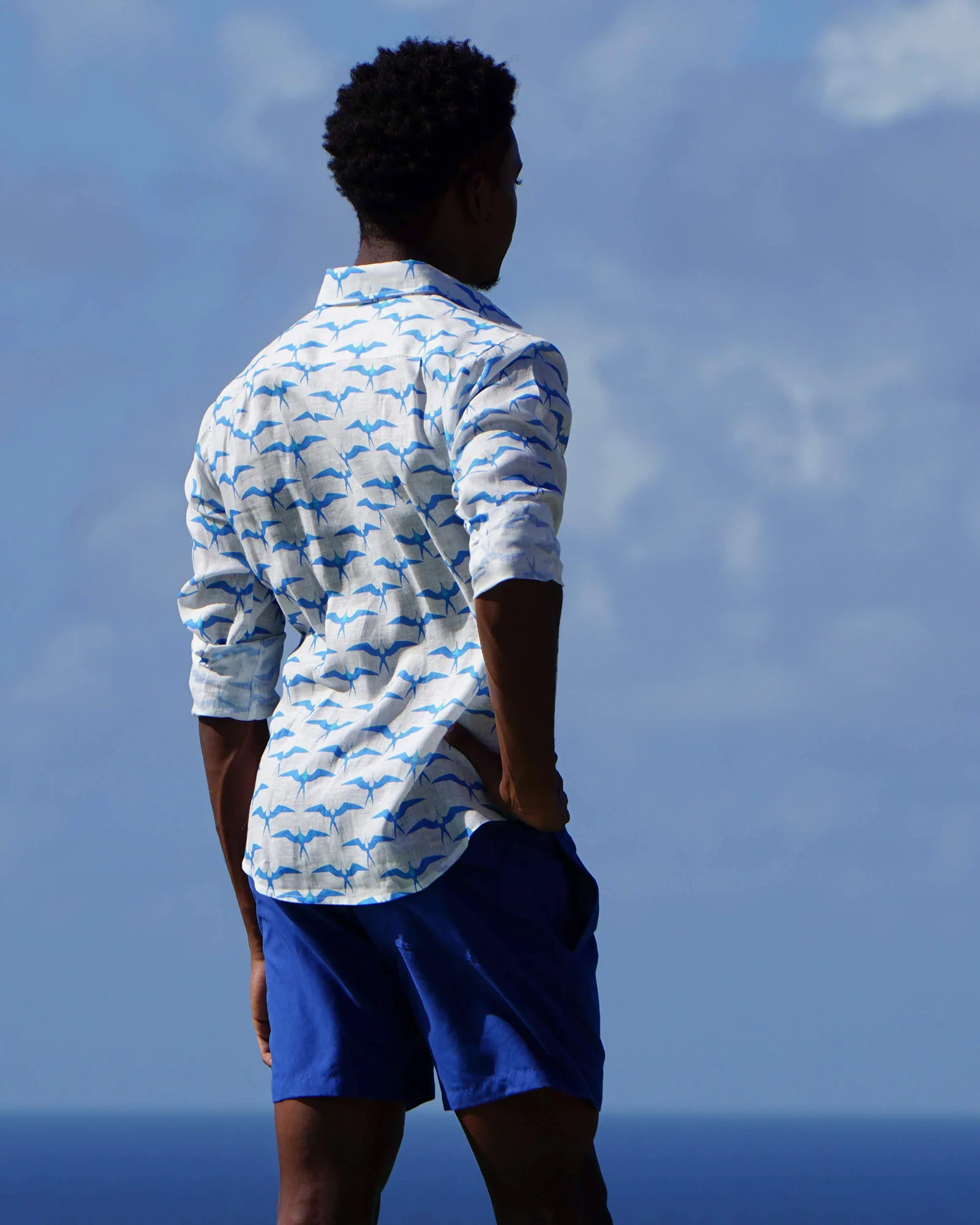 Mens Linen Shirt: FRIGATE BIRD - BLUE / TURQUOISE - Image 4